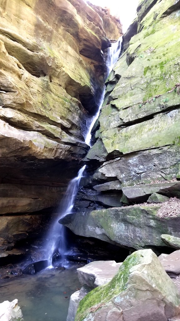Broken Rock Falls near Old Man's Cave